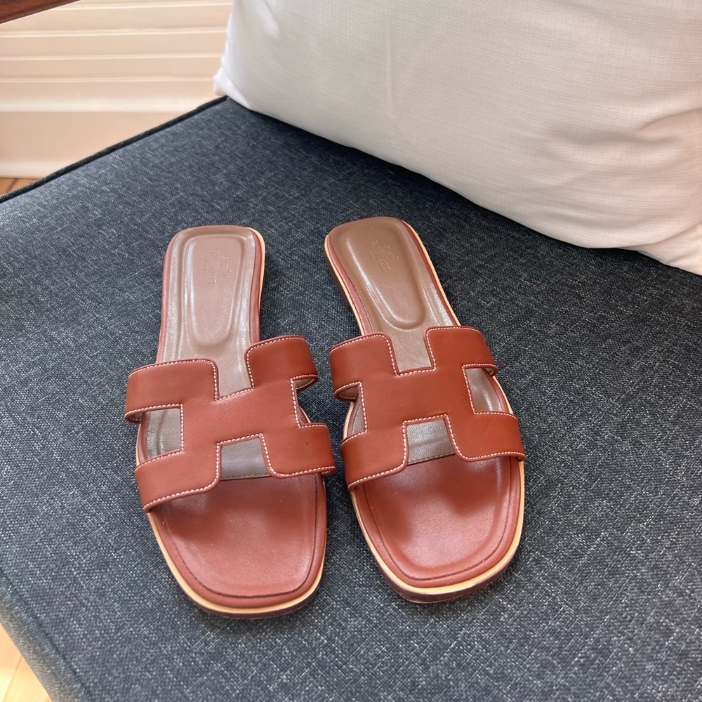 Hermes Brown Oran Sandals Size 40 Size 9